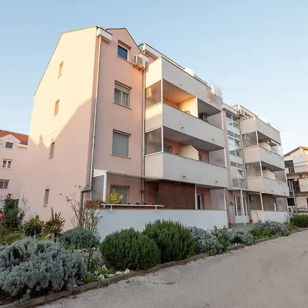 Valter Apartman